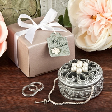 Pearl Flower Curio Box in Gift Box