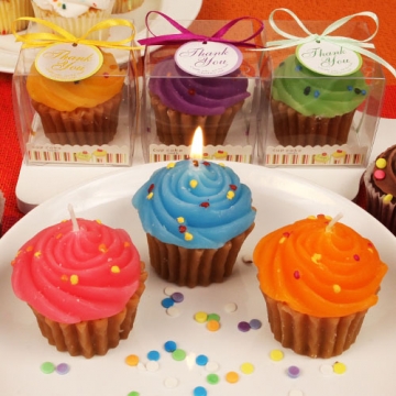 "Cupcake Time" Cupcake Shaped Vanilla Scented Candle (Assorted)